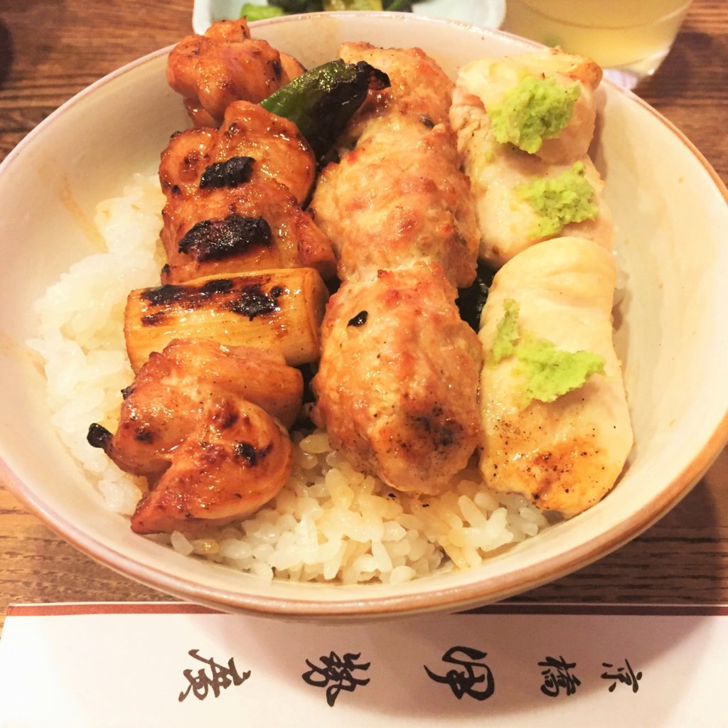 閉店 おすすめ銀座焼き鳥 伊勢廣 銀座店 焼鳥5本丼 ささみ 皮 葱巻 団子 もも肉 1 550円が絶品 老舗焼き鳥の名店の味をお得に楽しめる Cocoの銀座 新橋グルメ