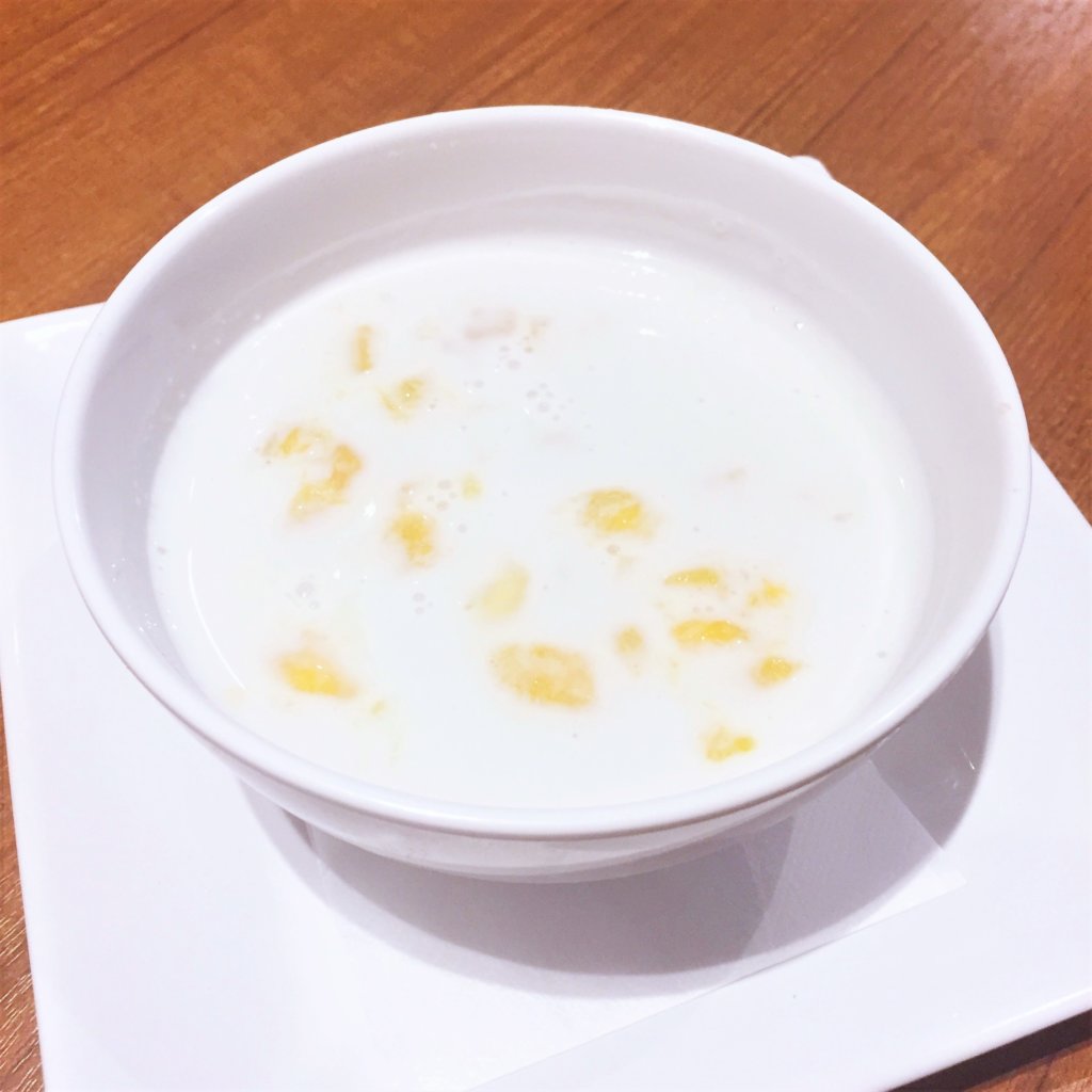 「ティム・ホー・ワ「ン(添好運 / Tim Ho Wan)」の「本日のココナッツミルクタピオカ入り(480円)」