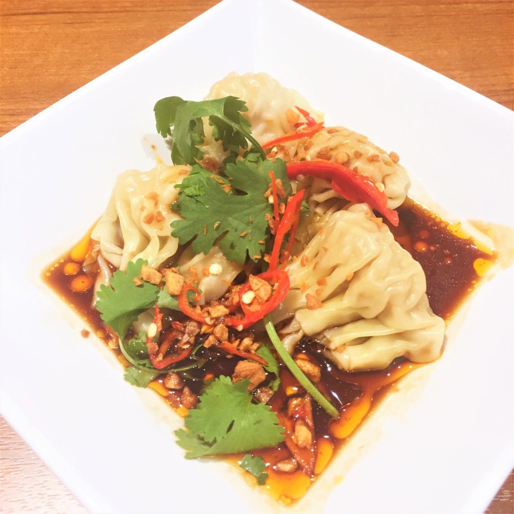 「ティム・ホー・ワ「ン(添好運 / Tim Ho Wan)」の「ポークのワンタン 香辣黒酢(580円)」