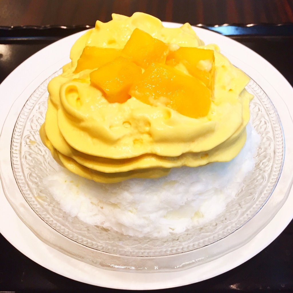 「トシヨロイヅカ東京」の夏季限定「マンゴーエスプーマかき氷(950円)」