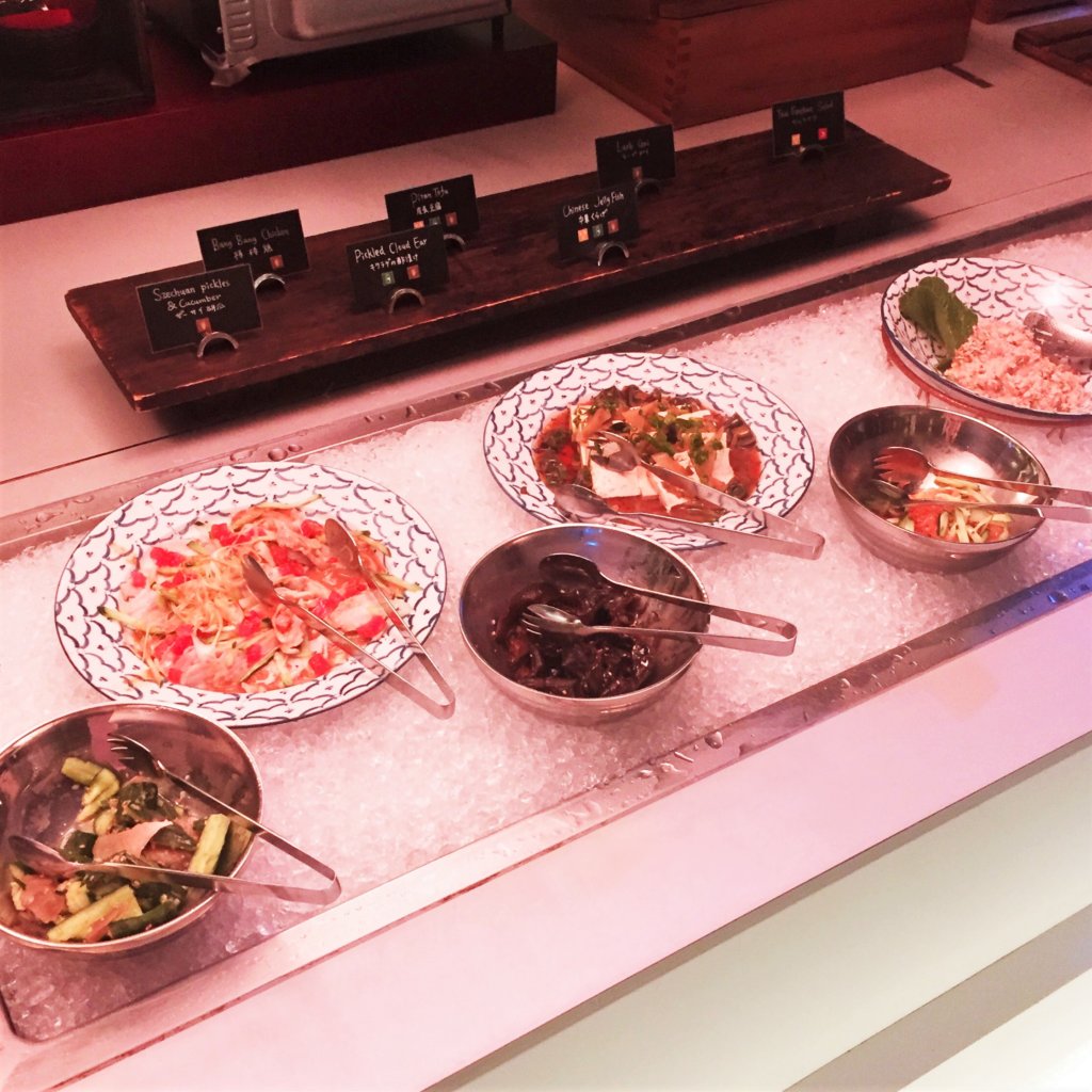 コートヤード・マリオット銀座東武ホテル「フィオーレ」のNYグリル&ブッフェのディナータイムの中華・エスニックの前菜