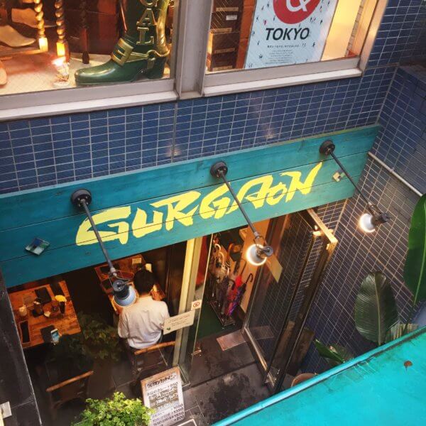 銀座北インド料理専門店「グルガオン」1階から見た地下の入り口の様子