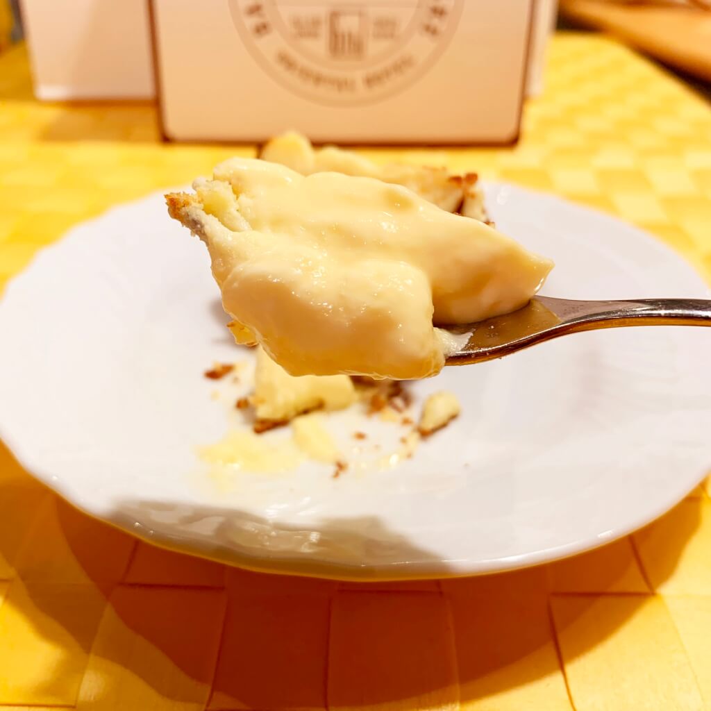 【有楽町テイクアウト・お取り寄せ】スイーツ：「6th by ORIENTAL HOTEL（シクスバイオリエンタルホテル）」絶品バスクチーズケーキ！人気の味をお家でも☆ Cocoの銀座・新橋グルメ。