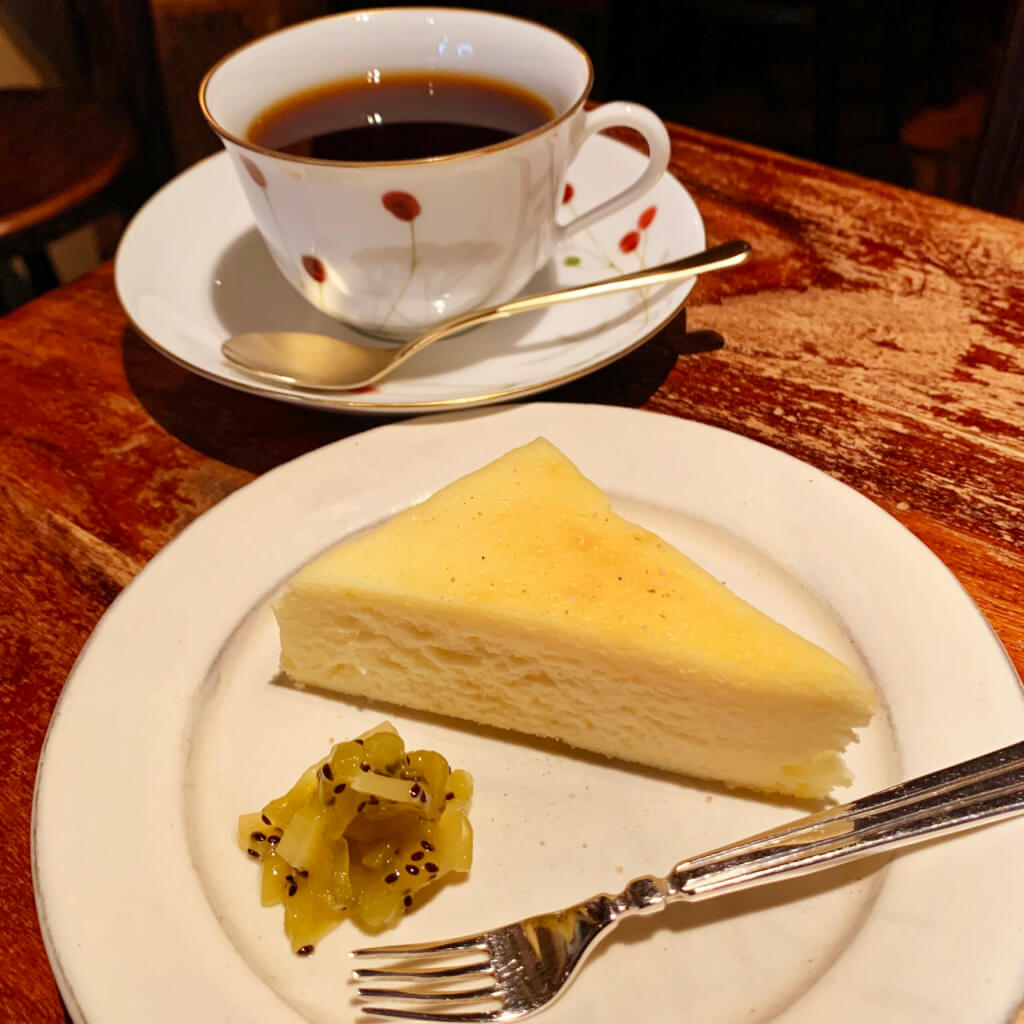 虎ノ門グルメ 喫茶店 草枕 美味しいコーヒーとケーキに癒される 落ち着いた雰囲気の素敵な喫茶店 Cocoの銀座 新橋グルメ